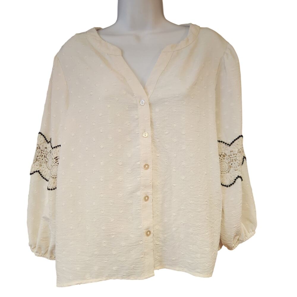 Adrienne‎ Vittadini Ivory Blouse With Bell Sleeves Crochet Elbows Button Up Sz M